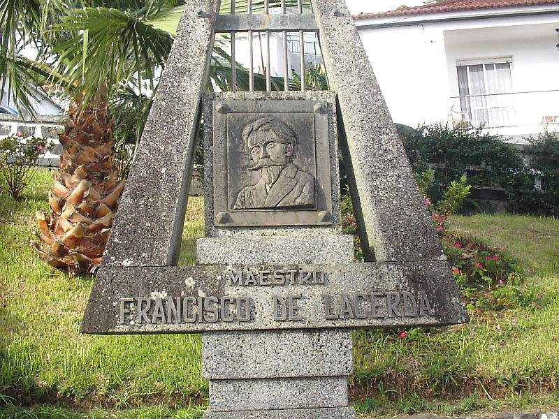 Jardim_Francisco_de_Lacerda,_Monumento_a_Francisco_de_Lacerda,_vila_da_Calheta,_ilha_de_São_Jorge,_Açores